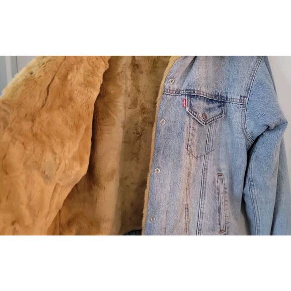 Levis Womans Sz. S Faux Fur Lined Denim Trucker Jacket Reversible EU - Picture 4 of 16